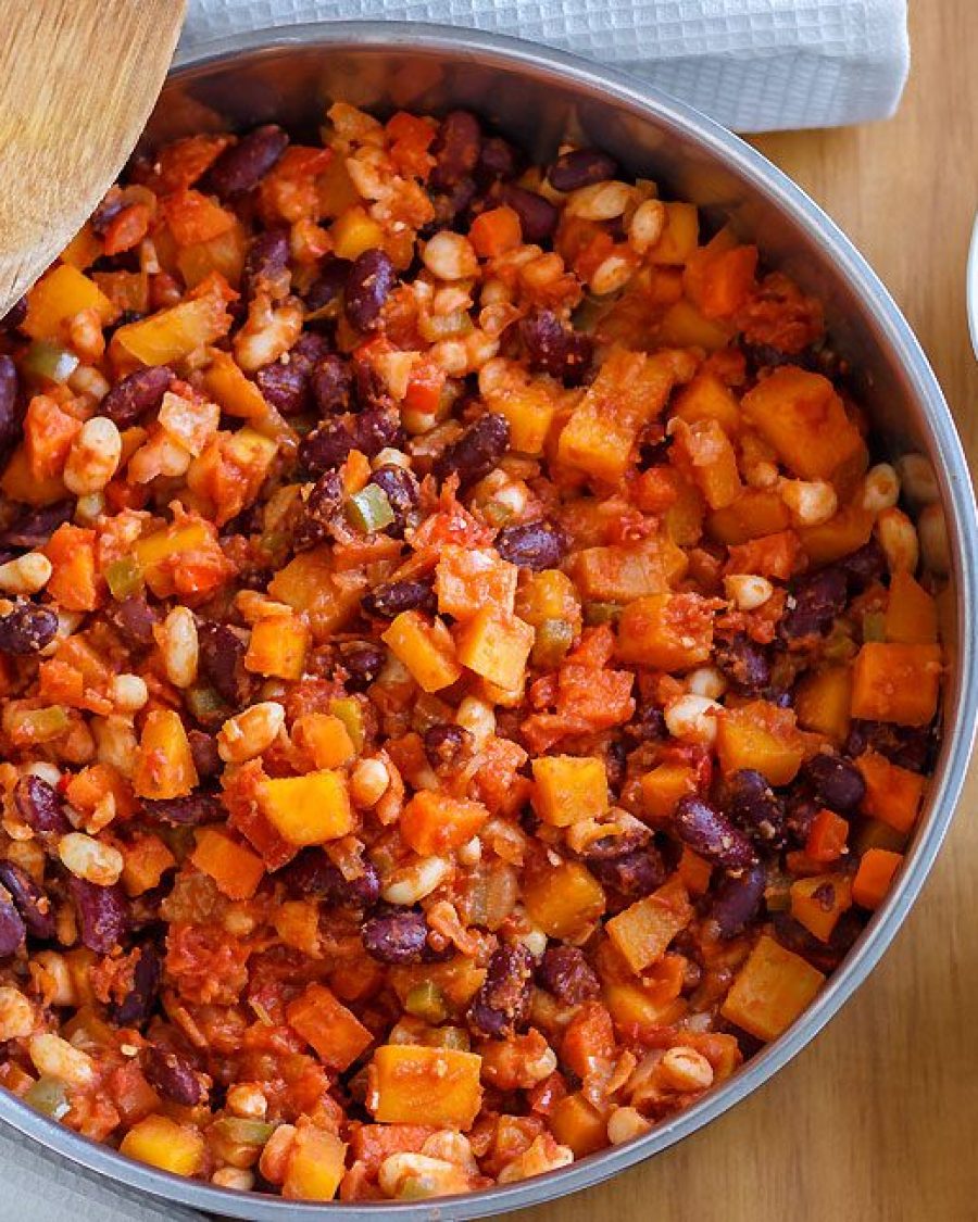 Skinny Vegetarian Chili - #recipe by #eatwell101 - https://www.eatwell101.com/skinny-veggie-chili-recipe