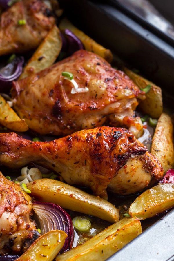 One-Pan Roasted Cajun Chicken with Potatoes - #recipe by #eatwell101 - https://www.eatwell101.com/one-pan-cajun-chicken-recipe