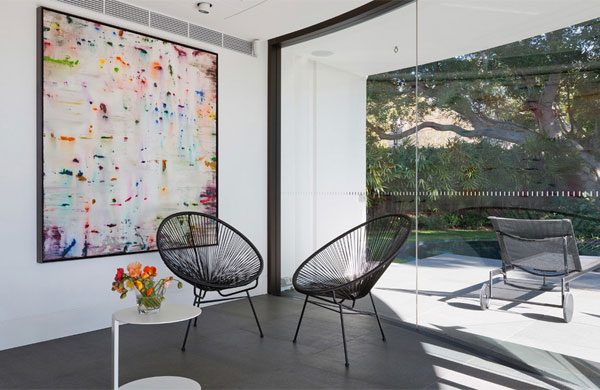 decorating with acapulco chair