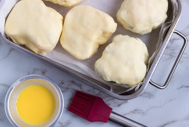 quick Puff Pastry harissa Poppers