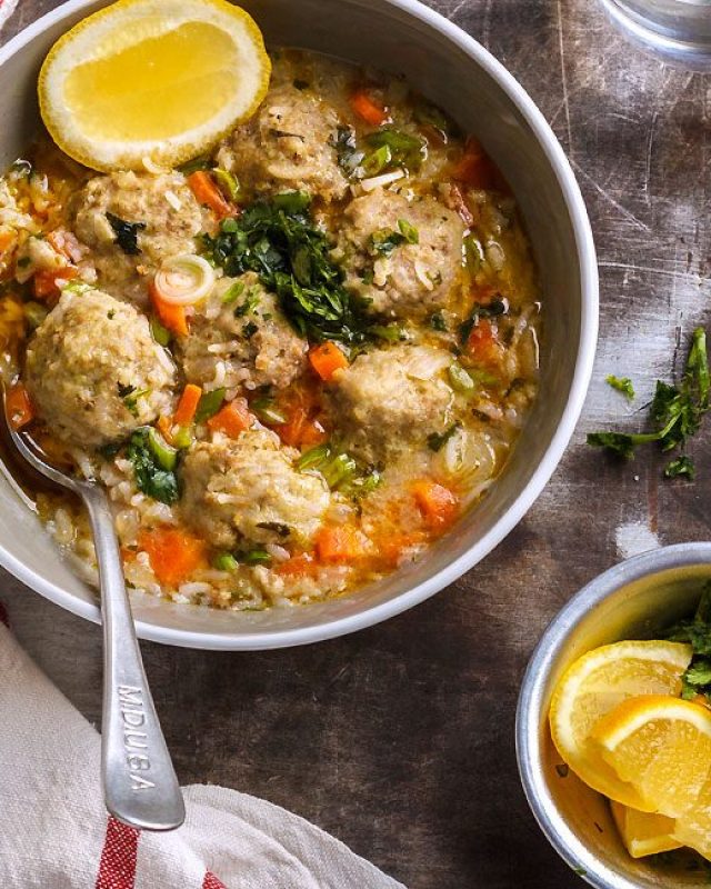 One-Pot Meatball and Rice Soup - #recipe by #eatwell101 - https://www.eatwell101.com/one-pot-meatball-and-rice-soup-recipe