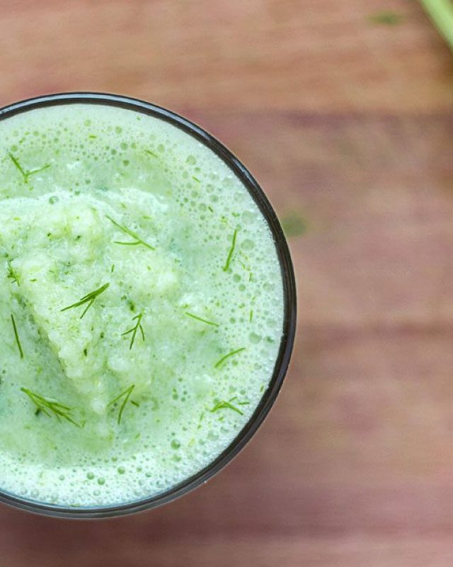 Cucumber Fennel Smoothie - #recipe by #eatwell101 - https://www.eatwell101.com/cucumber-fennel-smoothie-recipe