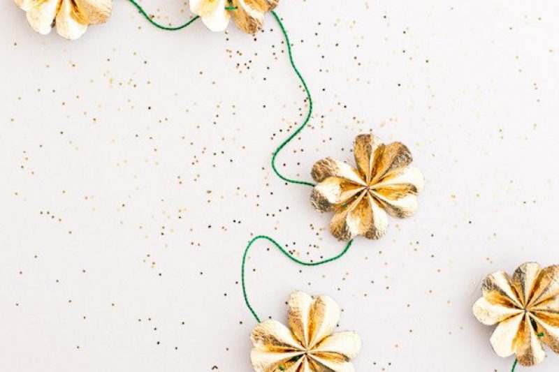 8 Chic DIY Ideas for St Patricks Day Décor - #recipe by #eatwell101 - https://www.eatwell101.com/diy-st-patricks-day-decor