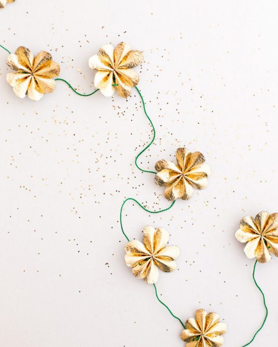 8 Chic DIY Ideas for St Patricks Day Décor - #recipe by #eatwell101 - https://www.eatwell101.com/diy-st-patricks-day-decor