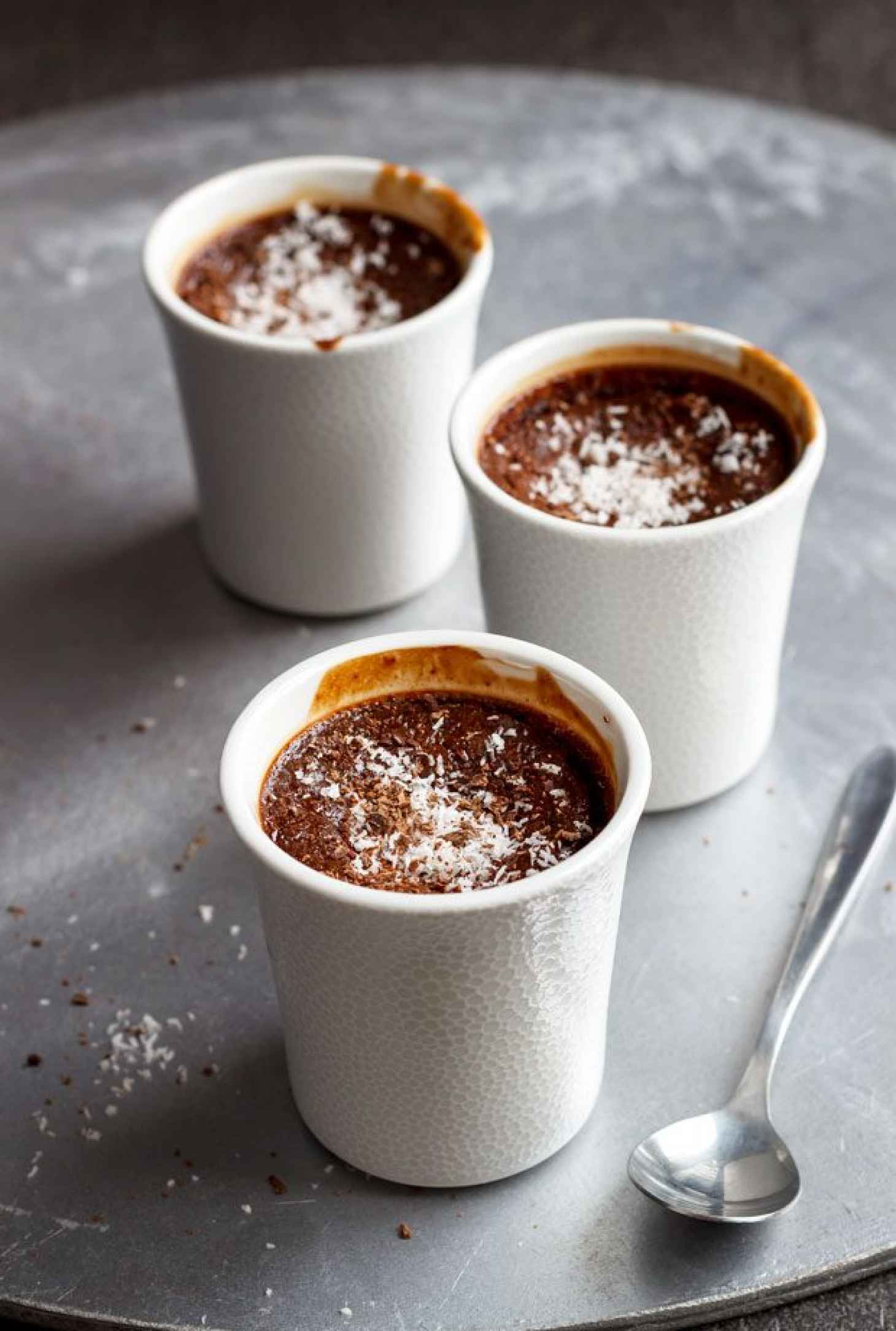 Creamy Chocolate Coconut Cups - #recipe by #eatwell101 - https://www.eatwell101.com/chocolate-coconut-custard-recipe