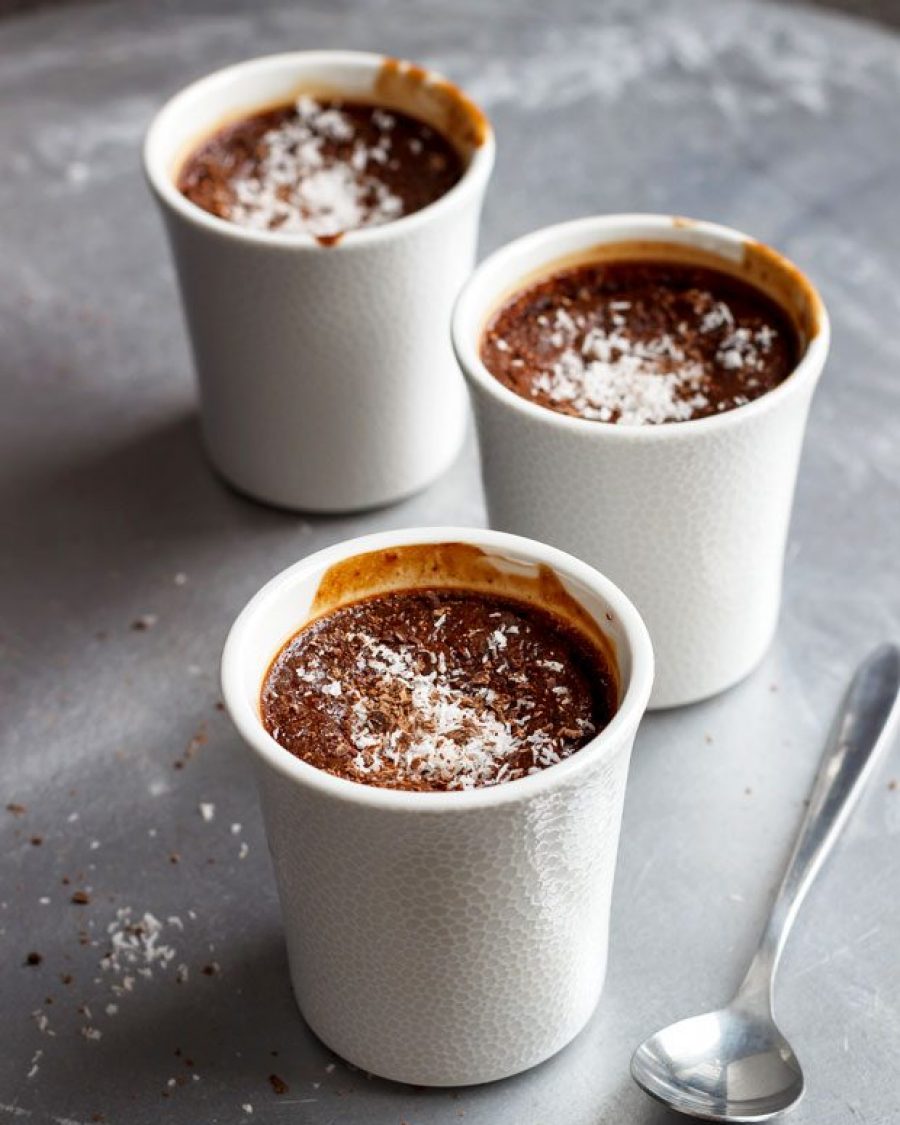 Creamy Chocolate Coconut Cups - #recipe by #eatwell101 - https://www.eatwell101.com/chocolate-coconut-custard-recipe