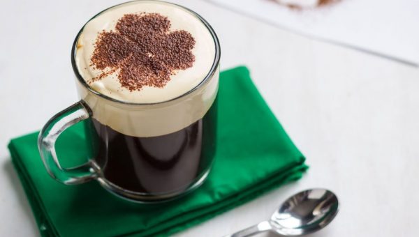 Creamy Irish Coffee - #recipe by #eatwell101 - https://www.eatwell101.com/irish-coffee-recipe