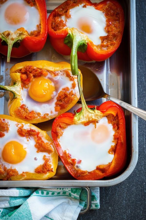 Baked Tuna Stuffed Peppers - #recipe by #eatwell101 - https://www.eatwell101.com/breakfast-stuffed-peppers