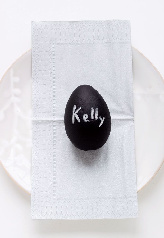 diy-Chalkboard-Egg-Place-Cards-