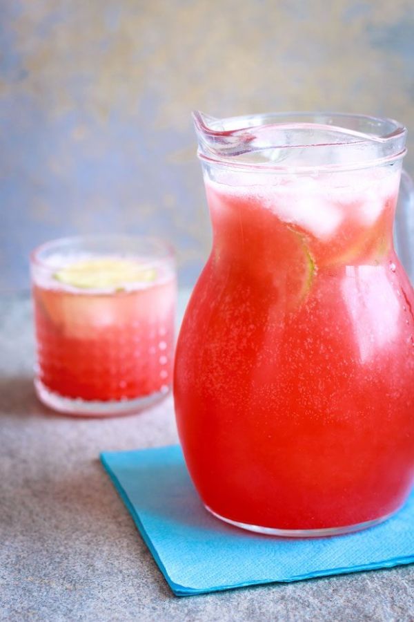 Strawberry Lime Soda - #recipe by #eatwell101 - https://www.eatwell101.com/strawberry-lime-soda-recipe
