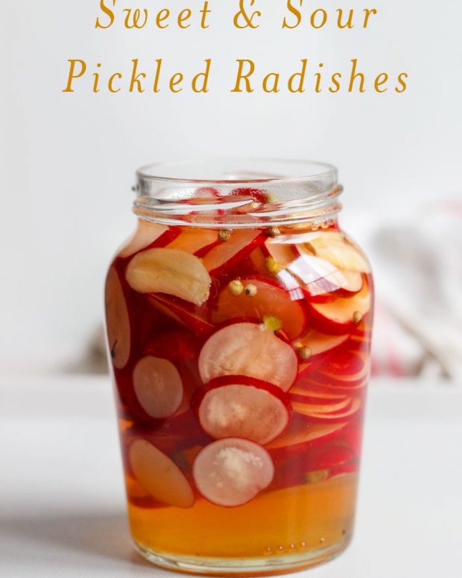 Sweet & Sour Pickled Radishes - #recipe by #eatwell101 - https://www.eatwell101.com/pickled-radishes-recipe