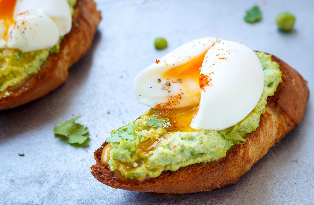 Mashed Peas on Breakfast Toast