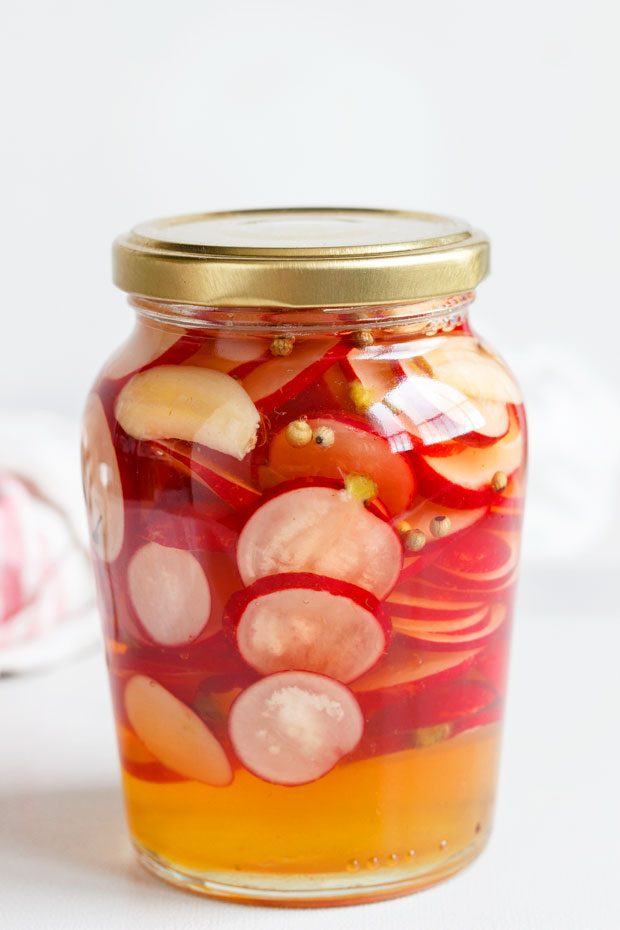 Quick Pickled Radishes