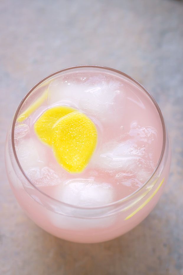 Rhubarb-Cocktail