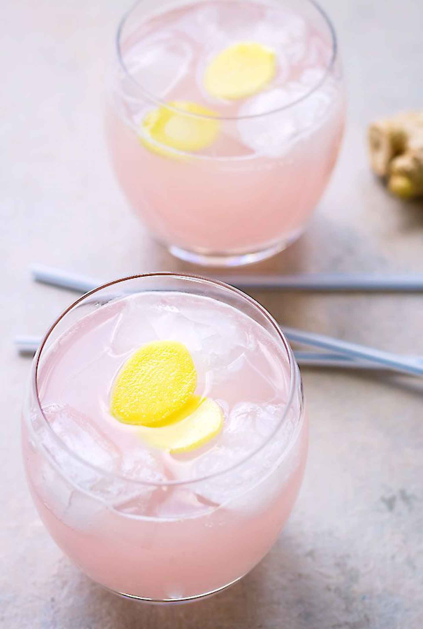 Spicy Rhubarb Sparkler - #recipe by #eatwell101 - https://www.eatwell101.com/spicy-rhubarb-sparkler-recipe
