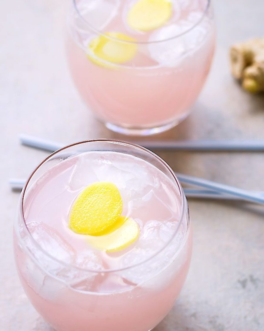 Spicy Rhubarb Sparkler - #recipe by #eatwell101 - https://www.eatwell101.com/spicy-rhubarb-sparkler-recipe