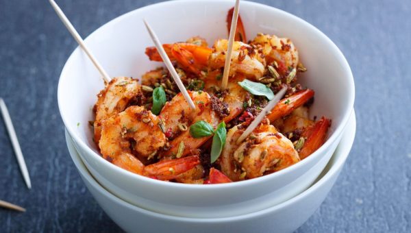 Grilled Garlic Shrimp - #recipe by #eatwell101 - https://www.eatwell101.com/spicy-shrimp-tapas-recipe