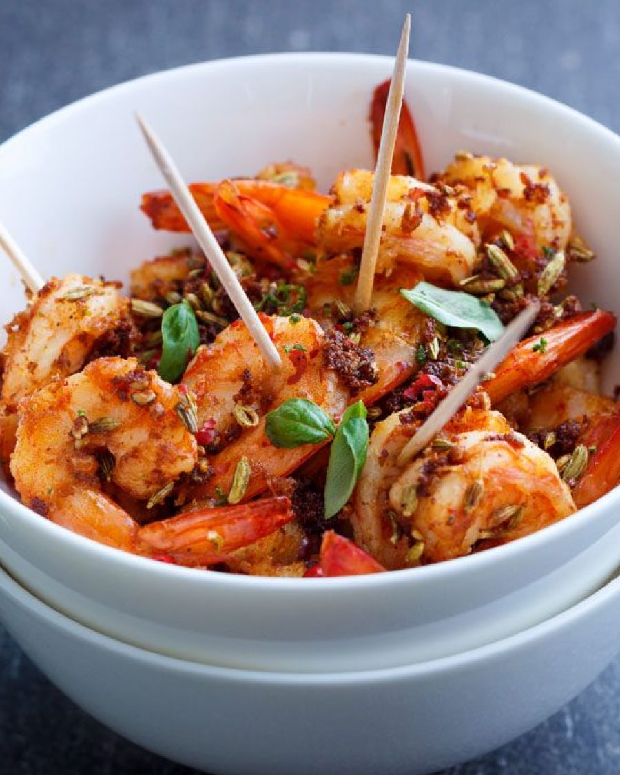 Grilled Garlic Shrimp - #recipe by #eatwell101 - https://www.eatwell101.com/spicy-shrimp-tapas-recipe