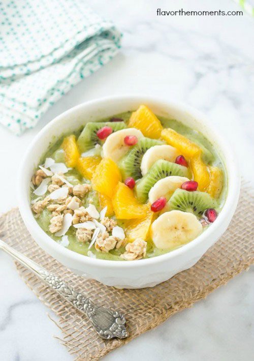 green coconut kiwi banana smoothie bowl