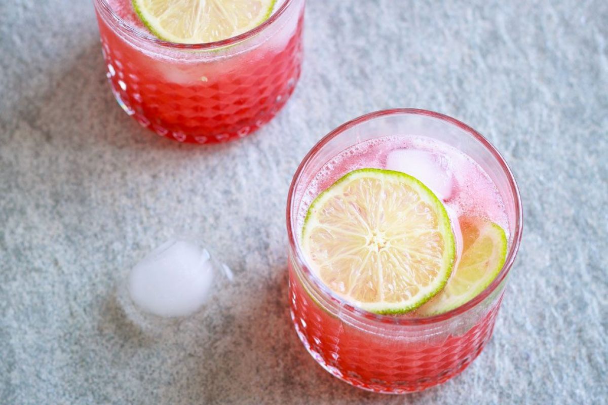Strawberry Lime Soda