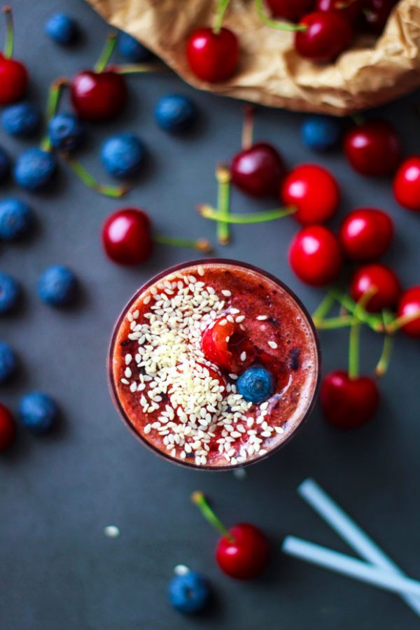 Cherry Blueberry Smoothie - #recipe by #eatwell101 - https://www.eatwell101.com/cherry-blueberry-morning-smoothie-recipe