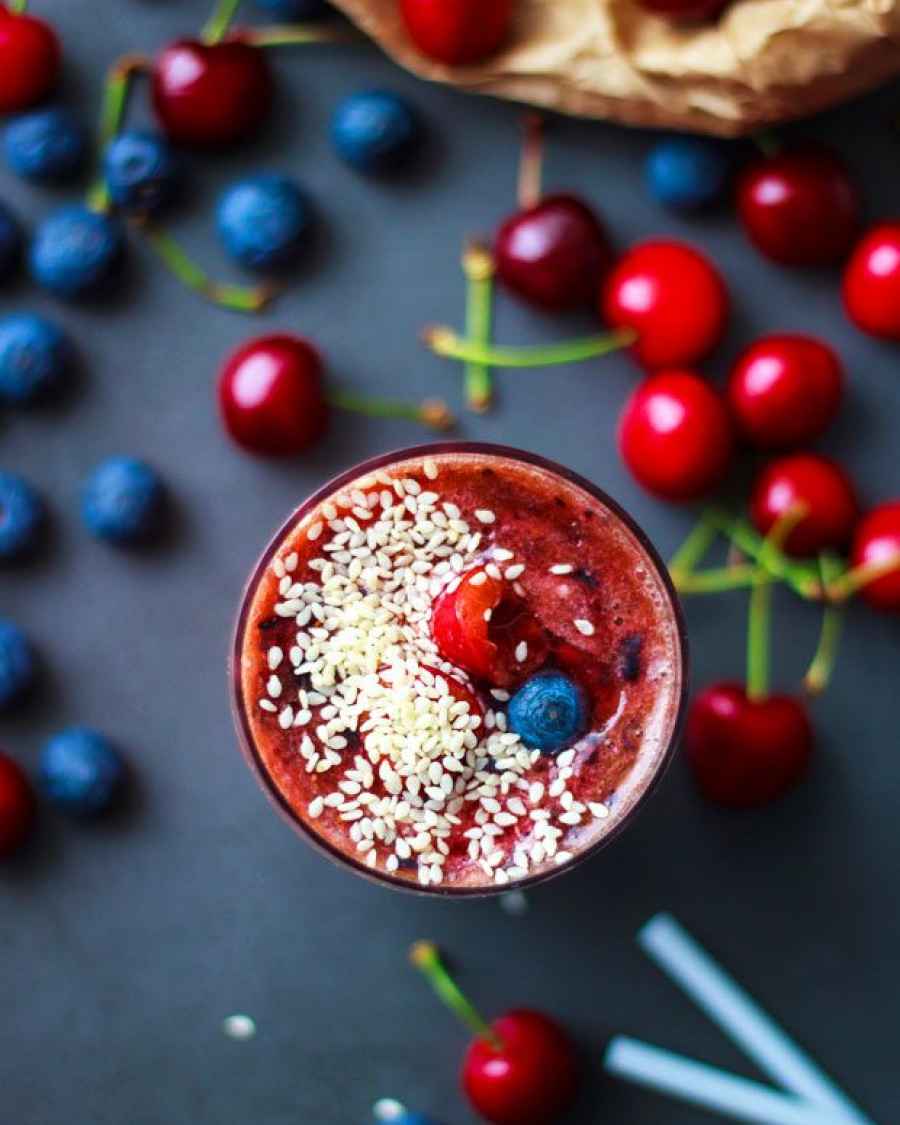 Cherry Blueberry Smoothie - #recipe by #eatwell101 - https://www.eatwell101.com/cherry-blueberry-morning-smoothie-recipe