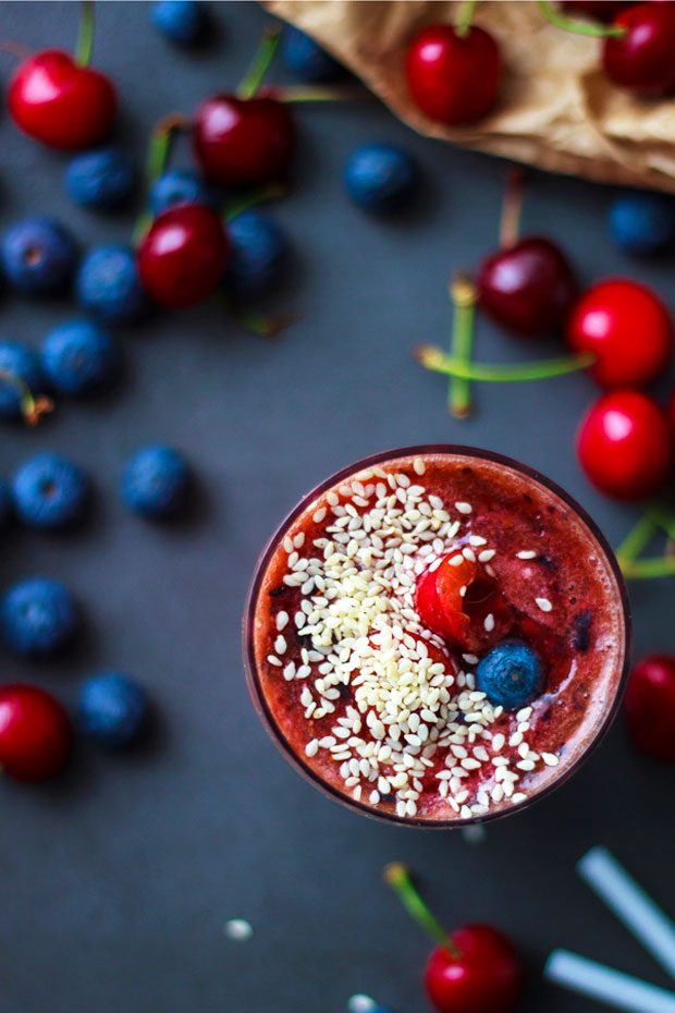 Cherry yogurt smoothie