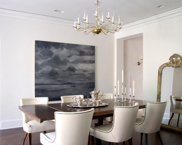 How to Seat Your Dinner Guests in Comfort