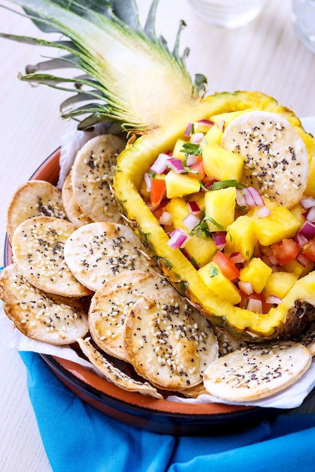 Fresh Pineapple Salsa with Sesame Tortilla Chips
