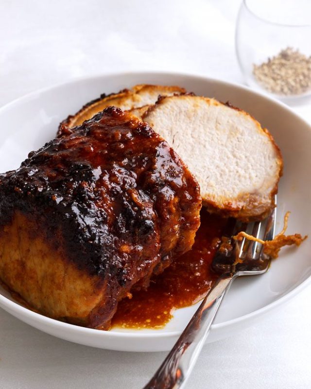 Spicy Roasted Pork Loin - #recipe by #eatwell101 - https://www.eatwell101.com/spicy-roasted-pork-loin-recipe