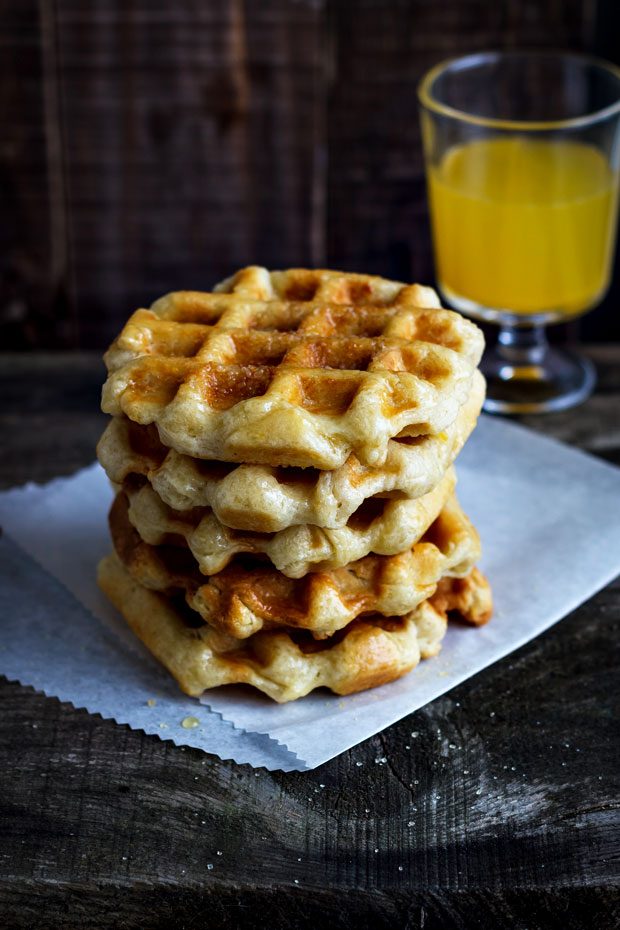 Easy waffles recipe from scratch — Eatwell101