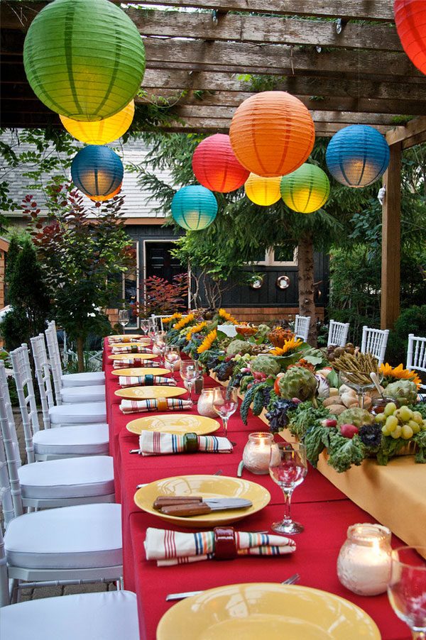 Get the Look: A Colorful Backyard Gathering