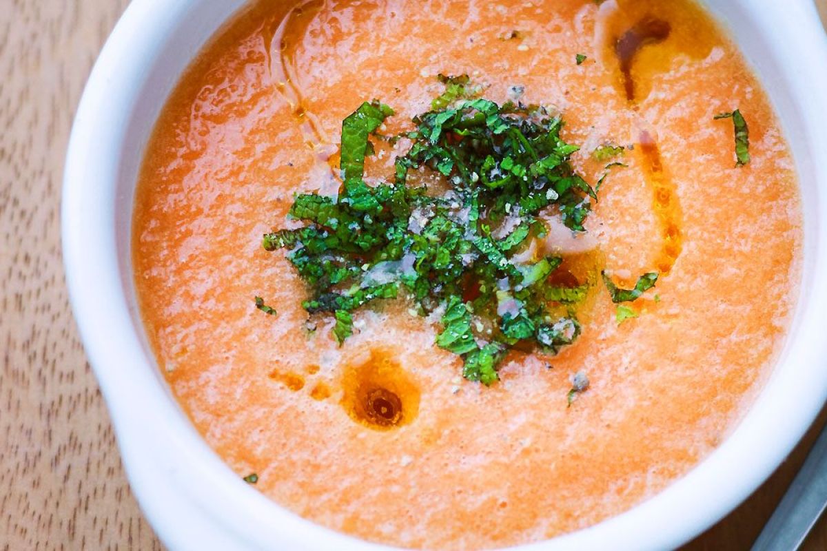 Chilled Cantaloupe Soup