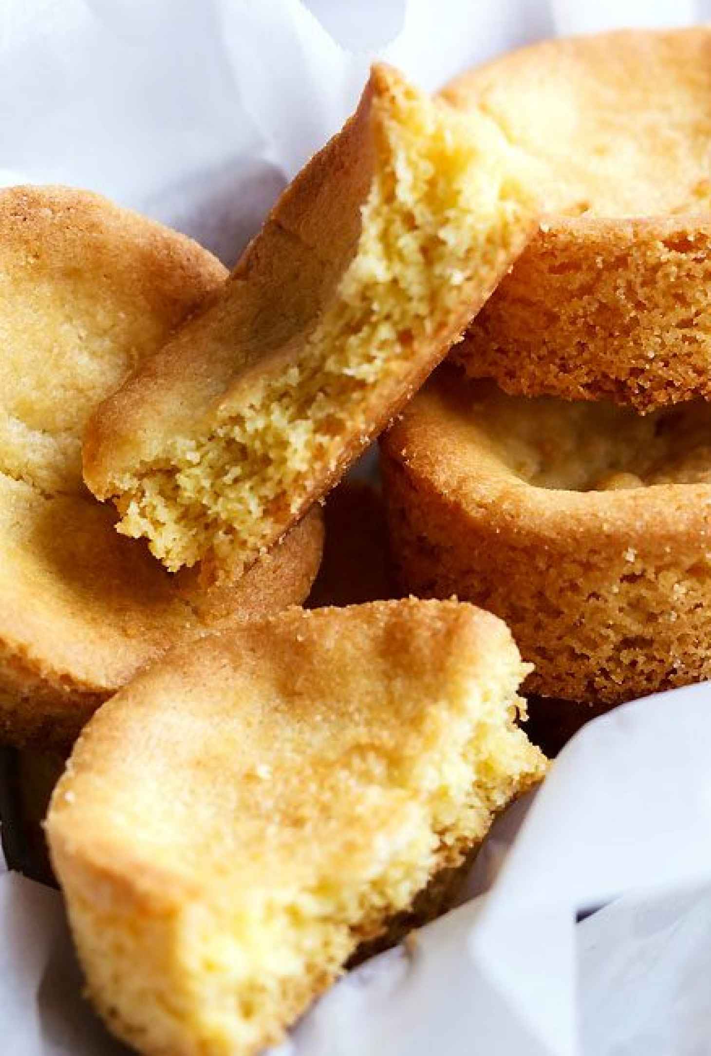 Buttery Vanilla Shortbread Cookies - #recipe by #eatwell101 - https://www.eatwell101.com/buttery-vanilla-shortbread-recipe