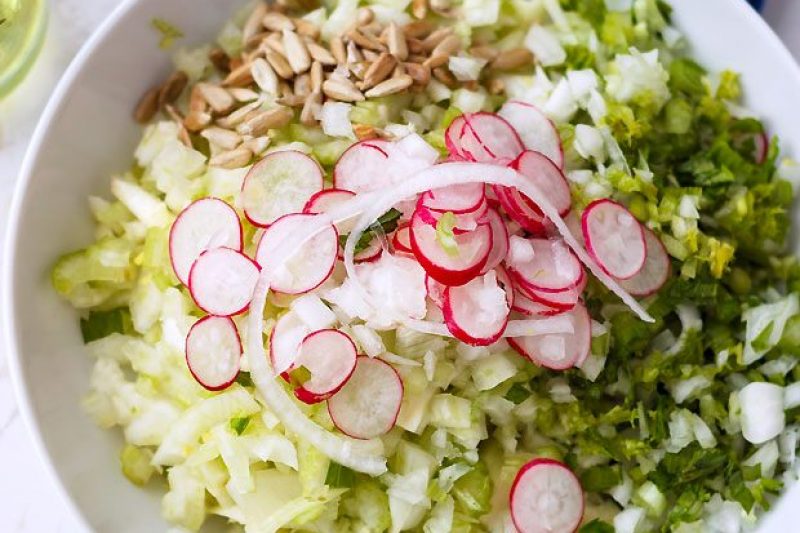 Fennel and Celery Salad - #recipe by #eatwell101 - https://www.eatwell101.com/fennel-celery-and-radish-salad-recipe