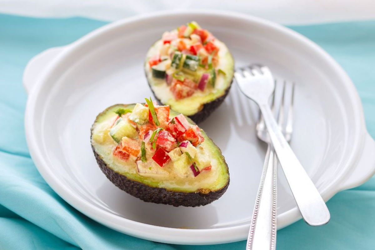 Tomato Cucumber Salad Stuffed Avocados with Thai Sauce