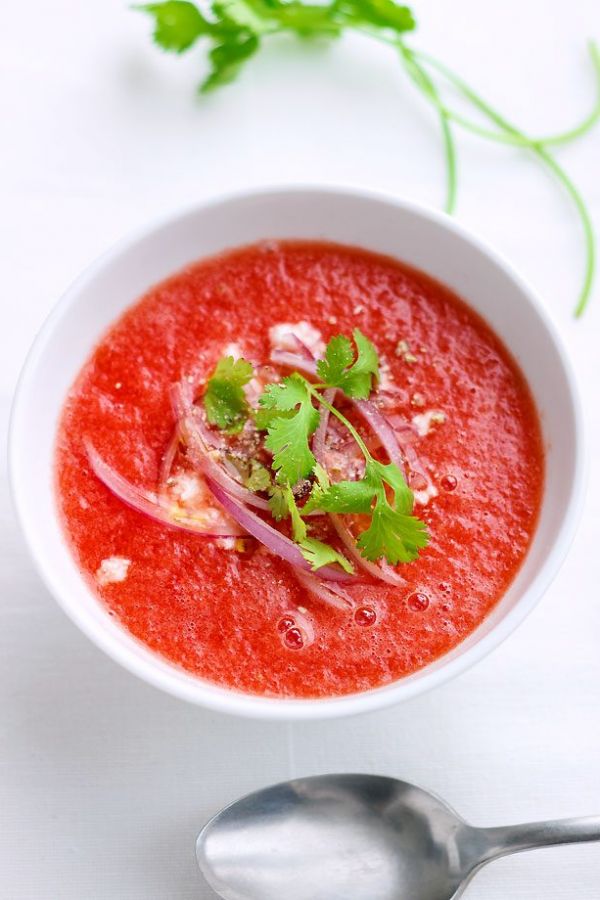 Watermelon Tomato Chilled Soup - #recipe by #eatwell101 - https://www.eatwell101.com/watermelon-tomato-gazpacho-recipe