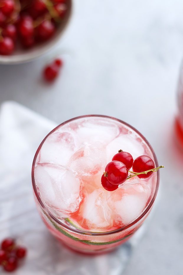 easy summer cocktail recipe