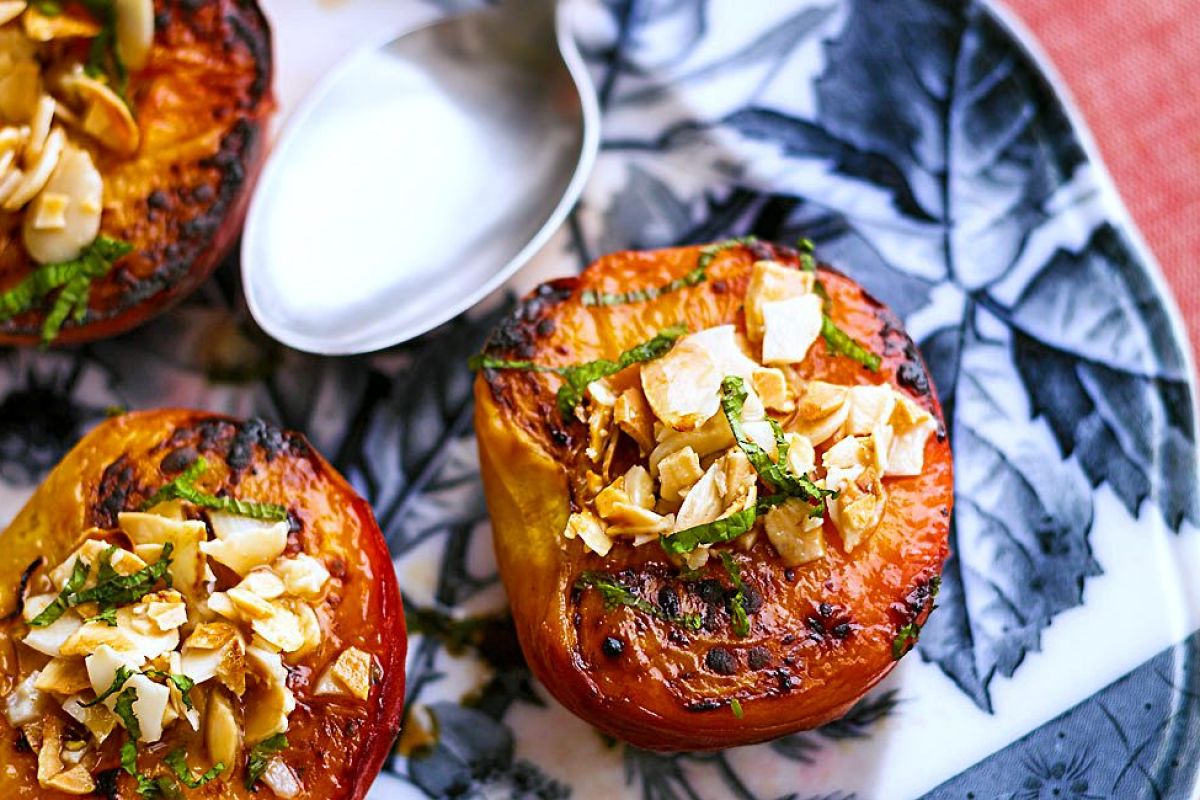 Healthy Grilled Peaches Recipe