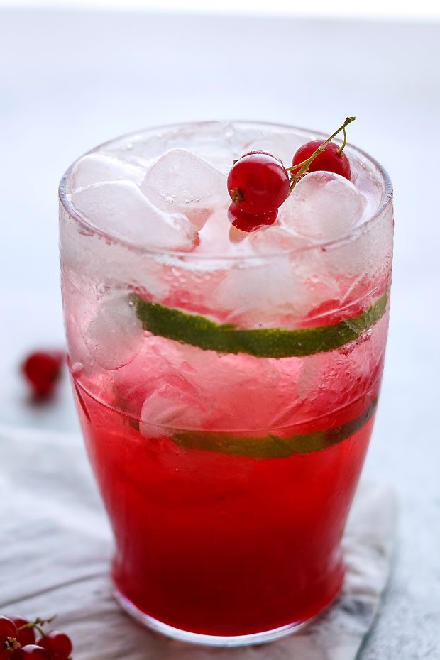 Red Currant Frozen Cocktail Recipe — Eatwell101