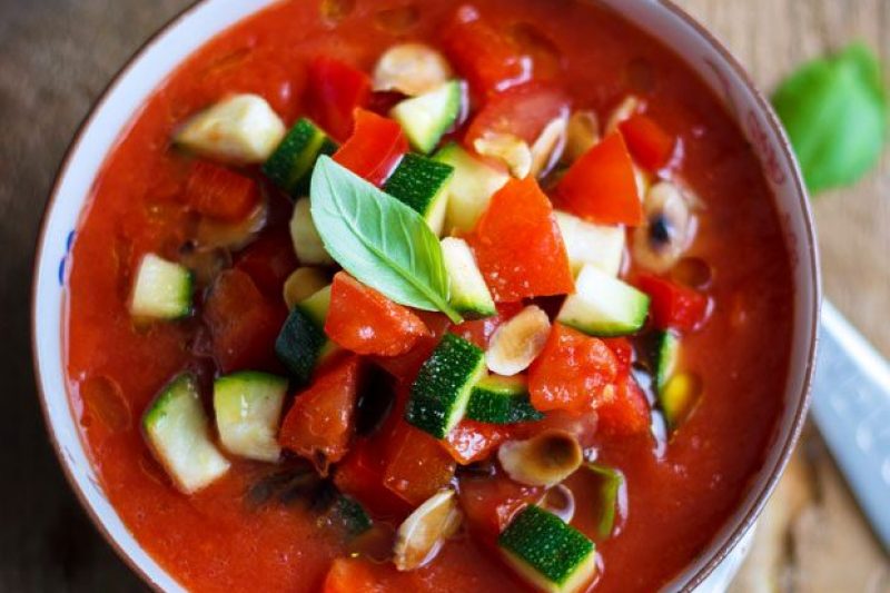 Chilled Gazpacho With Toasted Almonds - #recipe by #eatwell101 - https://www.eatwell101.com/chilled-gazpacho-recipe