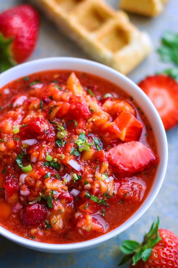 Strawberry Mango Salsa - #recipe by #eatwell101 - https://www.eatwell101.com/strawberry-mango-salsa-recipe