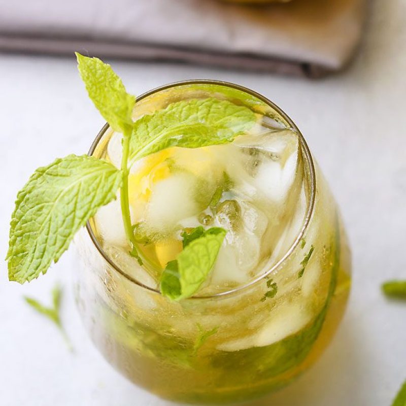 Lemon Mint Julep Cocktail Recipe — Eatwell101
