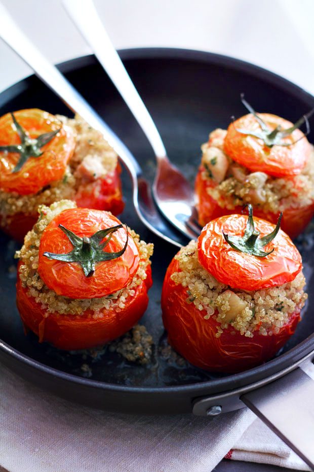 Stuffed-Tomatoes-Quinoa