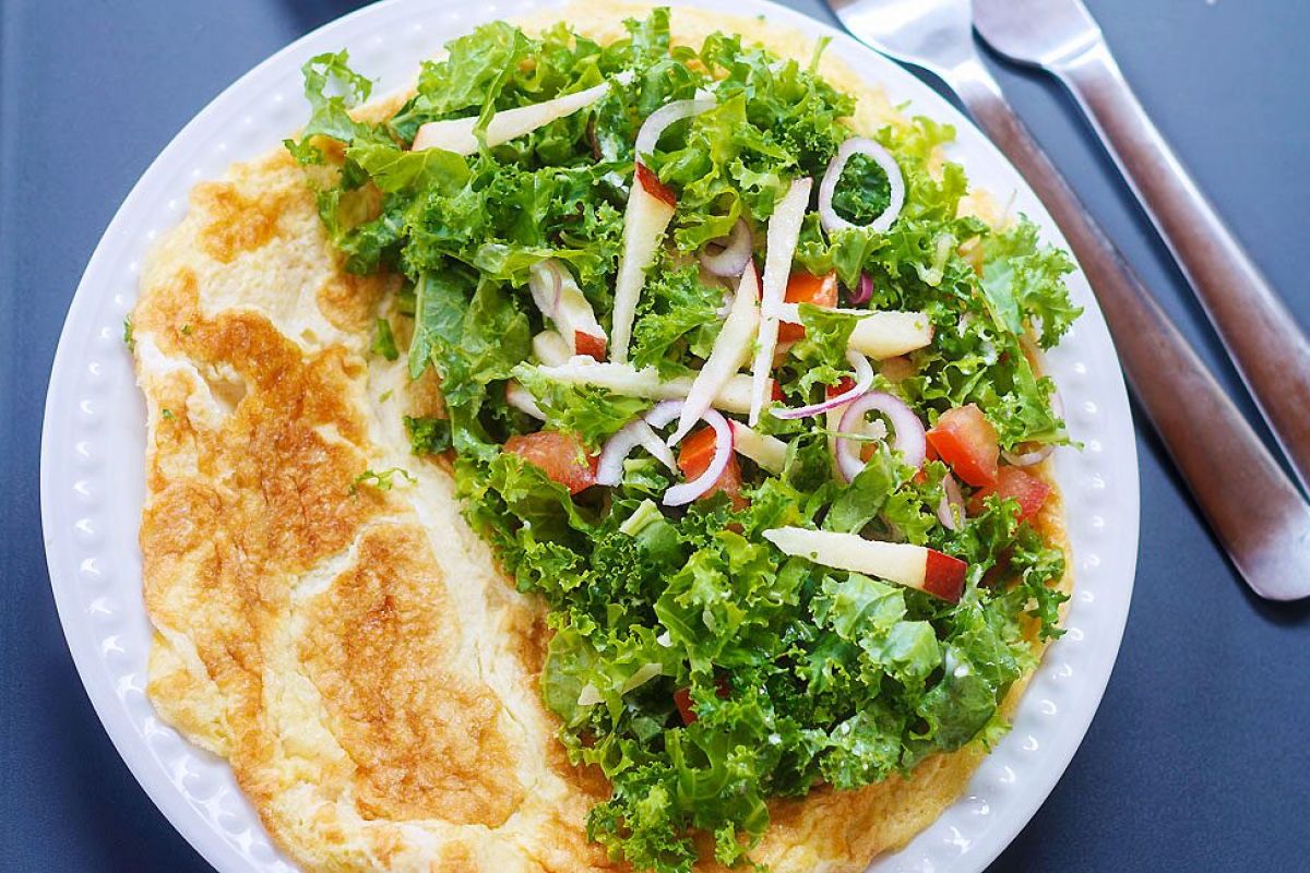 Kale Salad Omelet Recipe