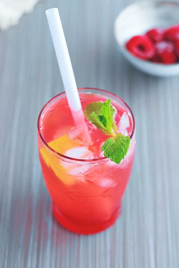 homemade-Raspberry-Lemonade--2
