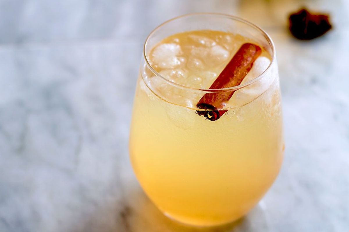 Apple Cider  Bourbon Cocktail