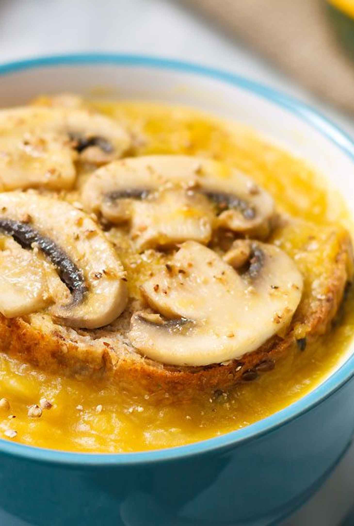 Roasted Acorn Squash Soup - #recipe by #eatwell101 - https://www.eatwell101.com/roasted-acorn-squash-soup-recipe