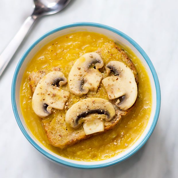 Roasted Acorn Squash Soup Recipe
