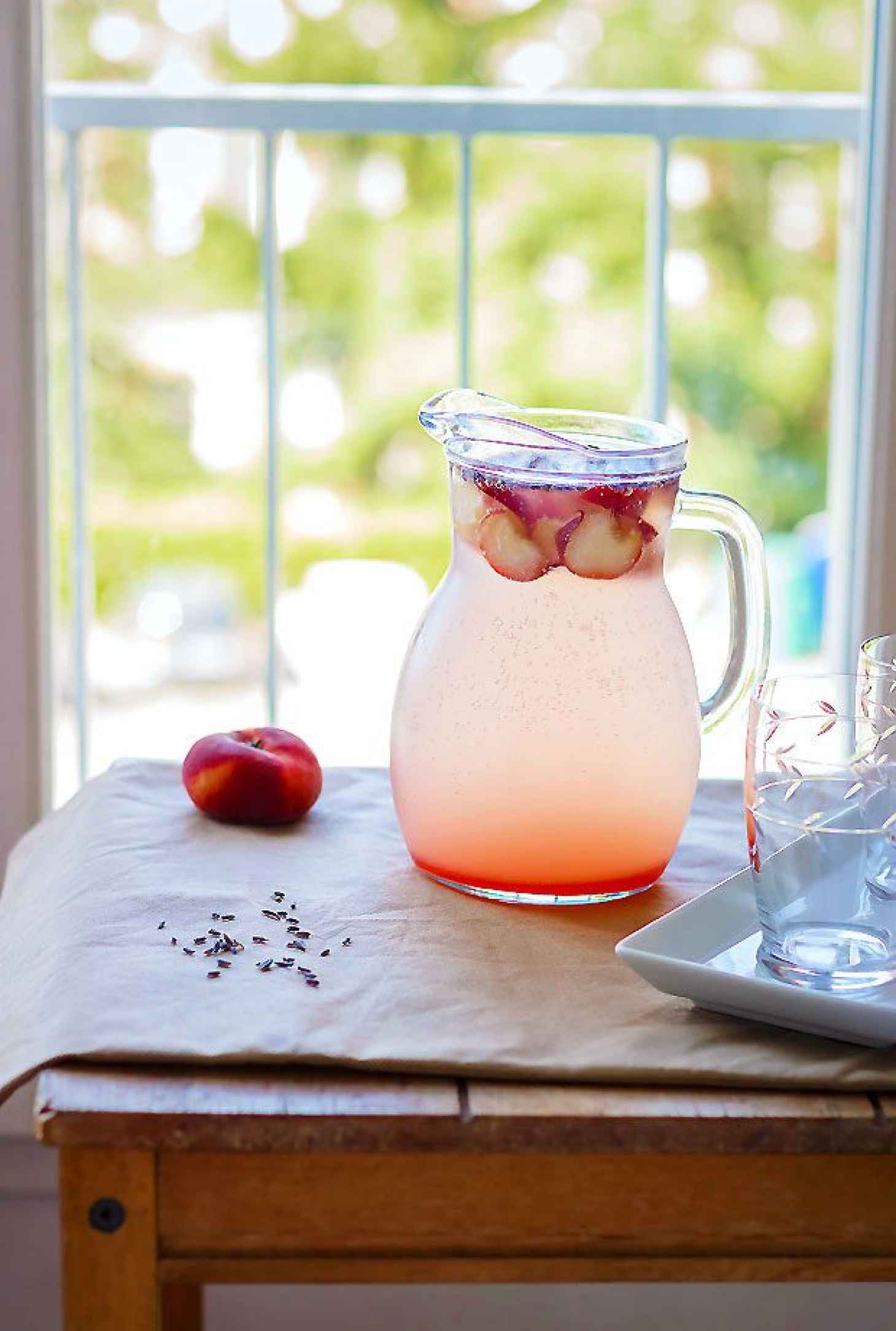 Peach Lavender Soda - #recipe by #eatwell101 - https://www.eatwell101.com/peach-lavender-soda-recipe